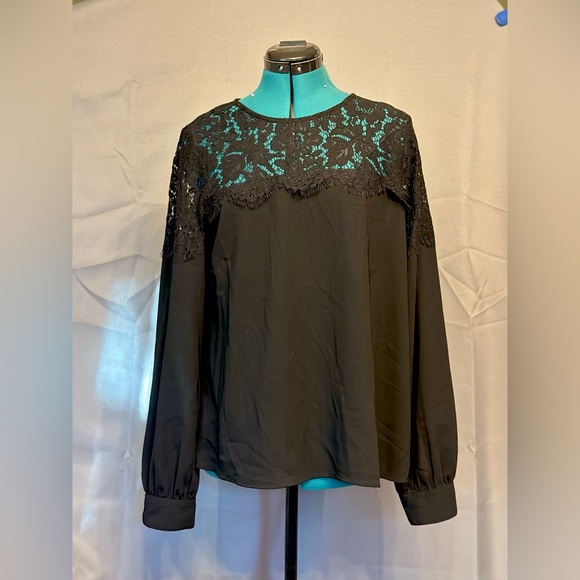 Black lace blouse - Picture 2 of 5